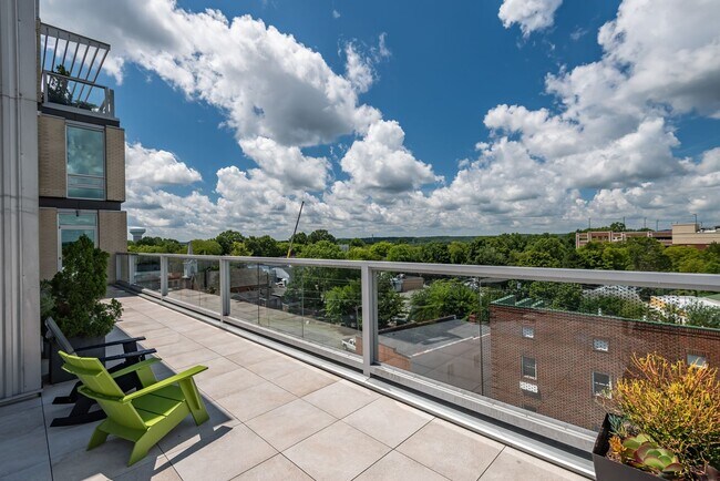Building Photo - 2BR/2BA Condo at Greenbridge – Available 1...