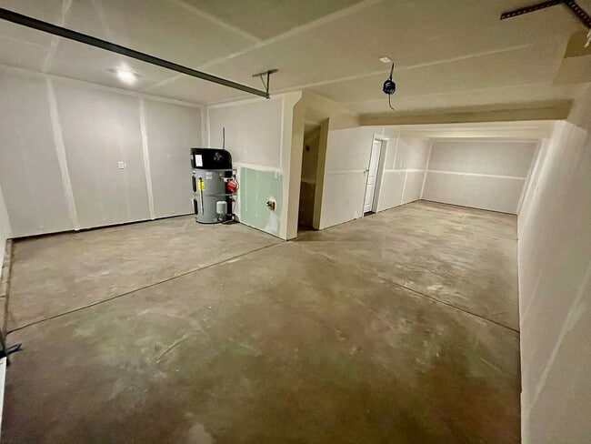 Building Photo - 17054 SW Lemongrass Ln