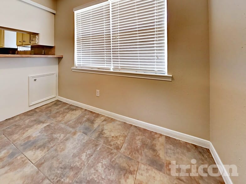 Building Photo - 1838 Turtle Creek Dr
