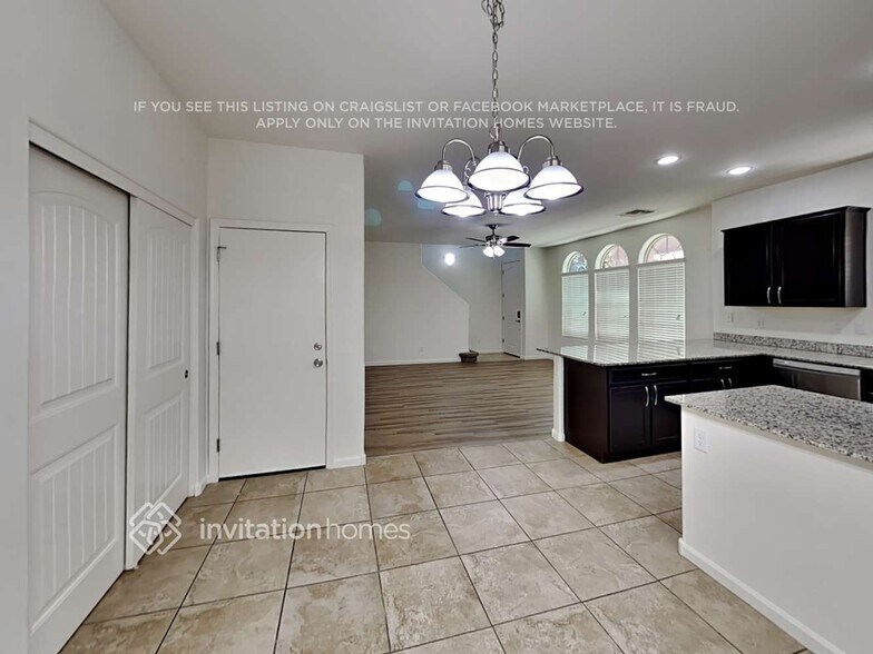 Building Photo - 1470 S Colt Dr