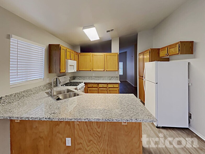 Building Photo - 6421 Gold Canyon Dr