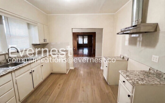 Building Photo - 504 Francis Pl SW