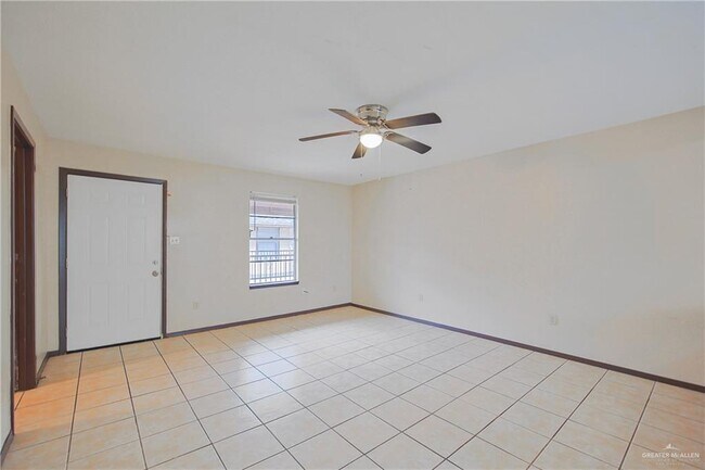 Building Photo - 1521 Nolana Ave