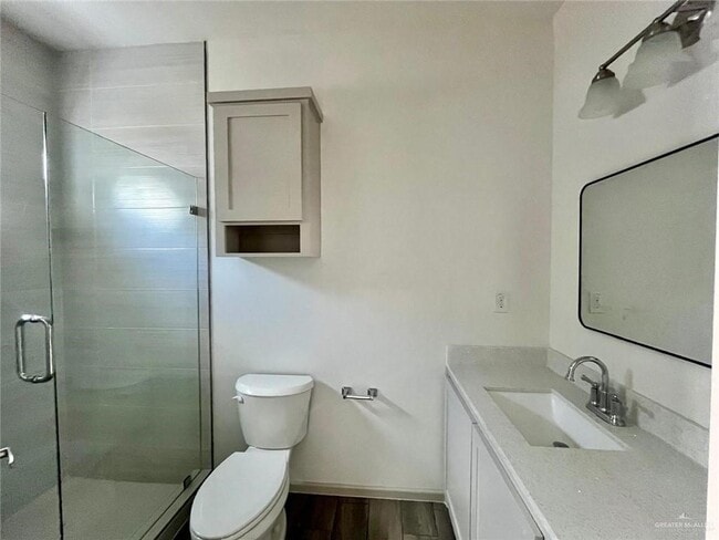 Building Photo - 7 Molino Dr