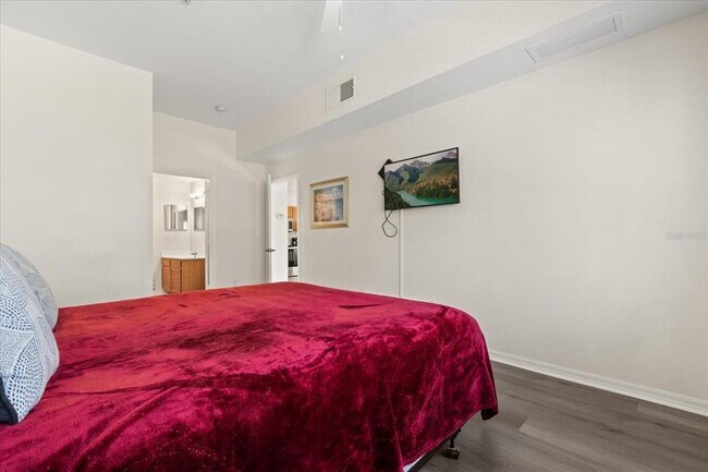 Building Photo - 2624 Lodi Cir
