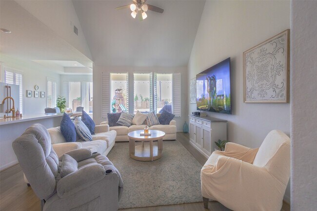 Building Photo - 31502 Willows Bracken Ct