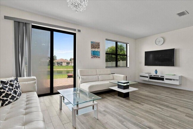 Building Photo - 6021 Night Heron Ct