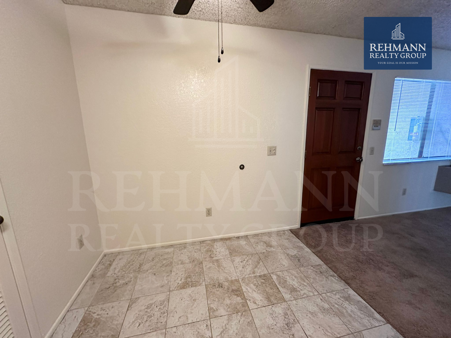 Building Photo - 4177 Iowa St
