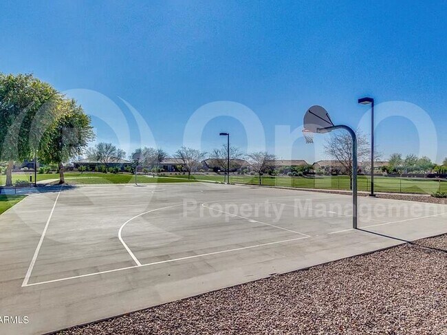 Building Photo - 2767 E Mews Rd