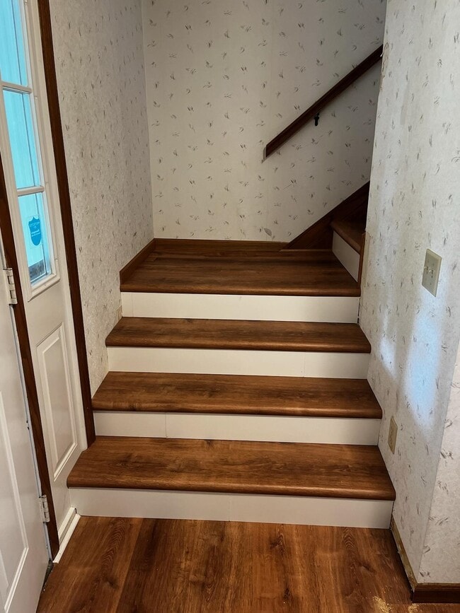 Building Photo - 7618 Westchester Dr