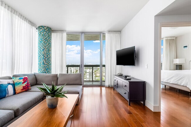 Building Photo - 6899 Collins Ave