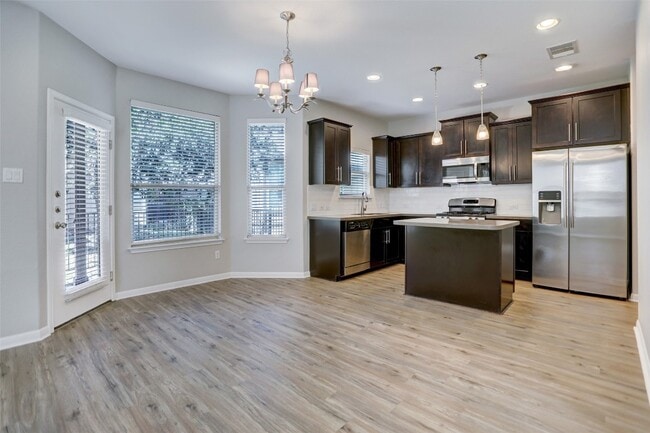 Building Photo - 12504 Ellen Ct