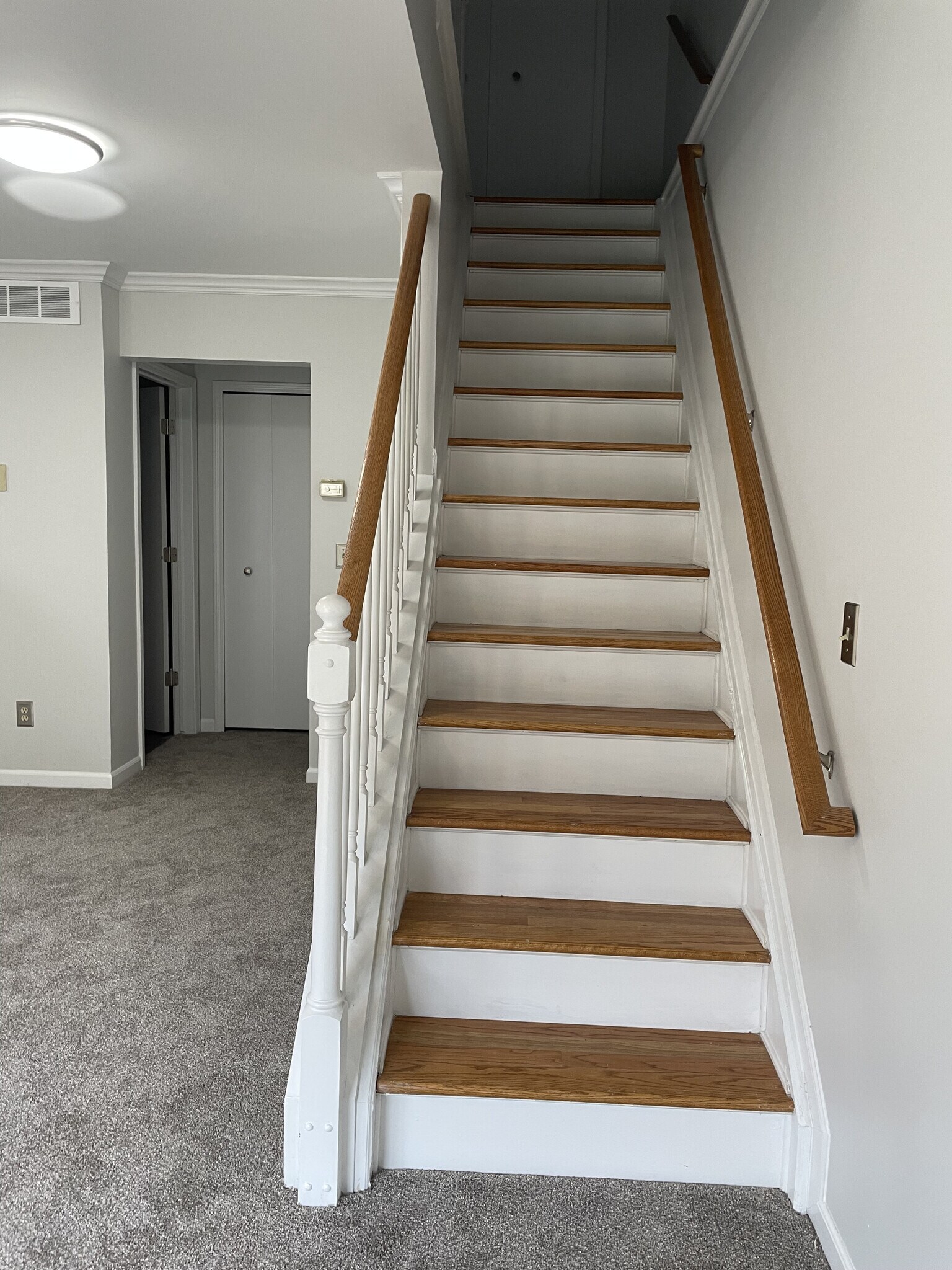 Building Photo - 38589 Wellington Dr