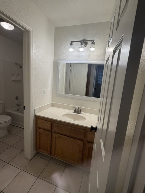Building Photo - Charming Modesto 3 Bedroom 2 Bathroom Home