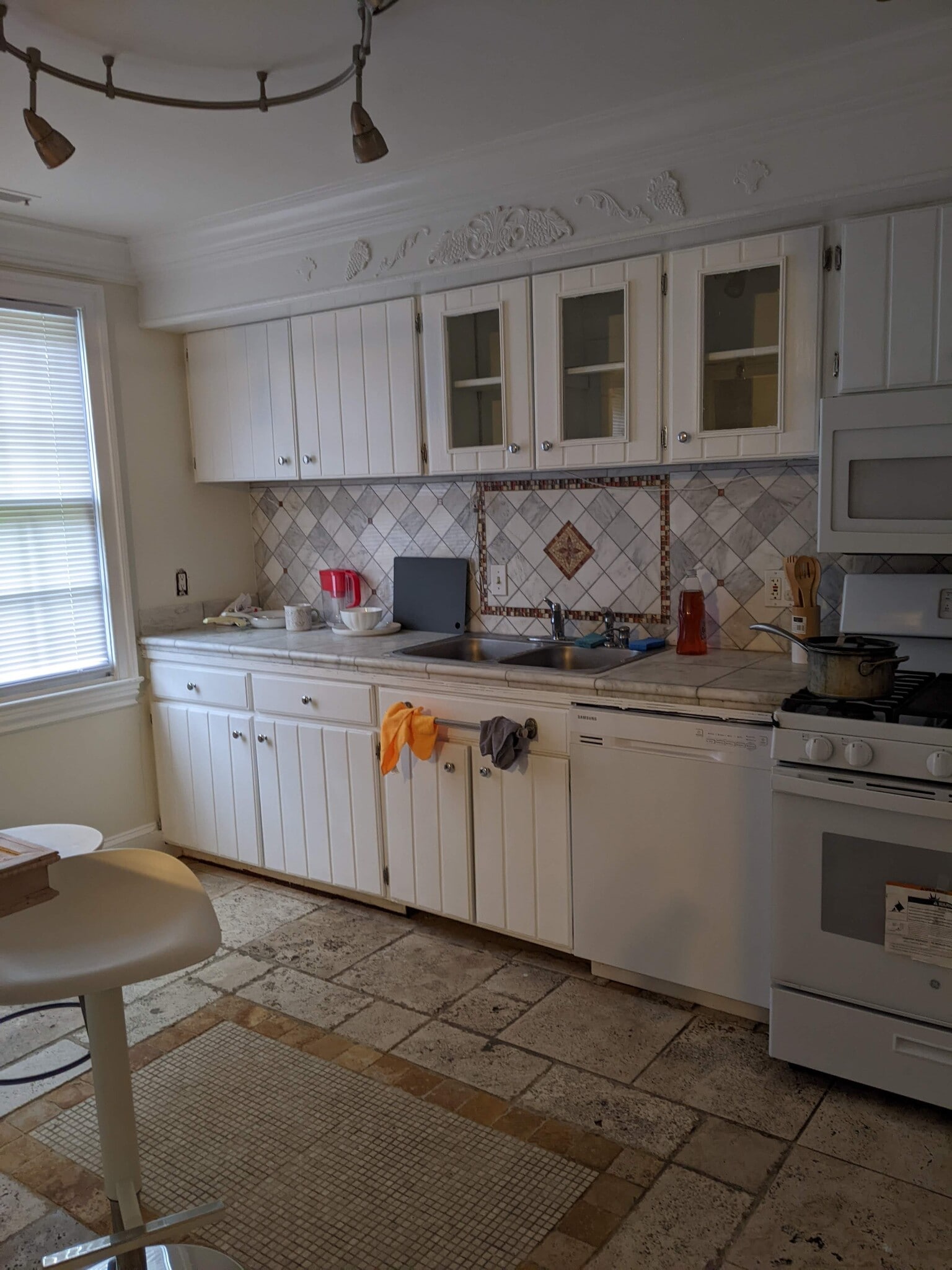 Building Photo - 742 Quince Orchard Blvd