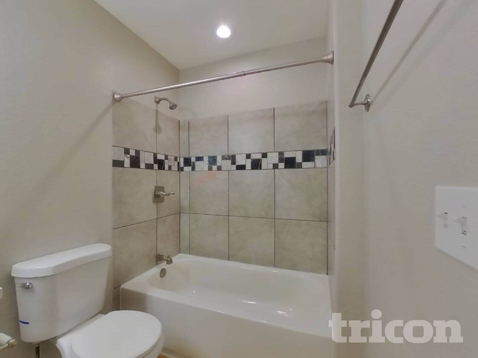 Building Photo - 4003 28th Ave