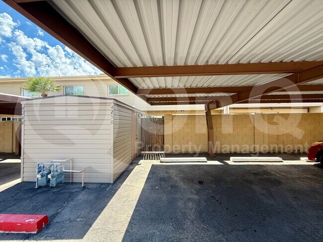 Building Photo - 4250 N Parkway Ave