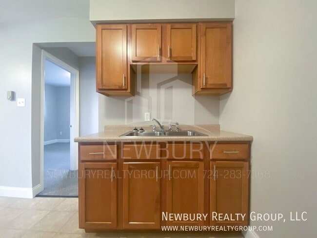 Building Photo - 20 Sunbury Estates