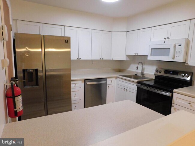 Building Photo - 87A W Bluebell Ln