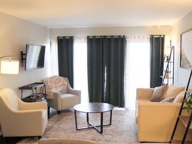 Living Room - 400 S Lafayette St