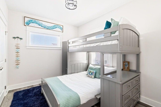 Building Photo - 24 Beach View Dr