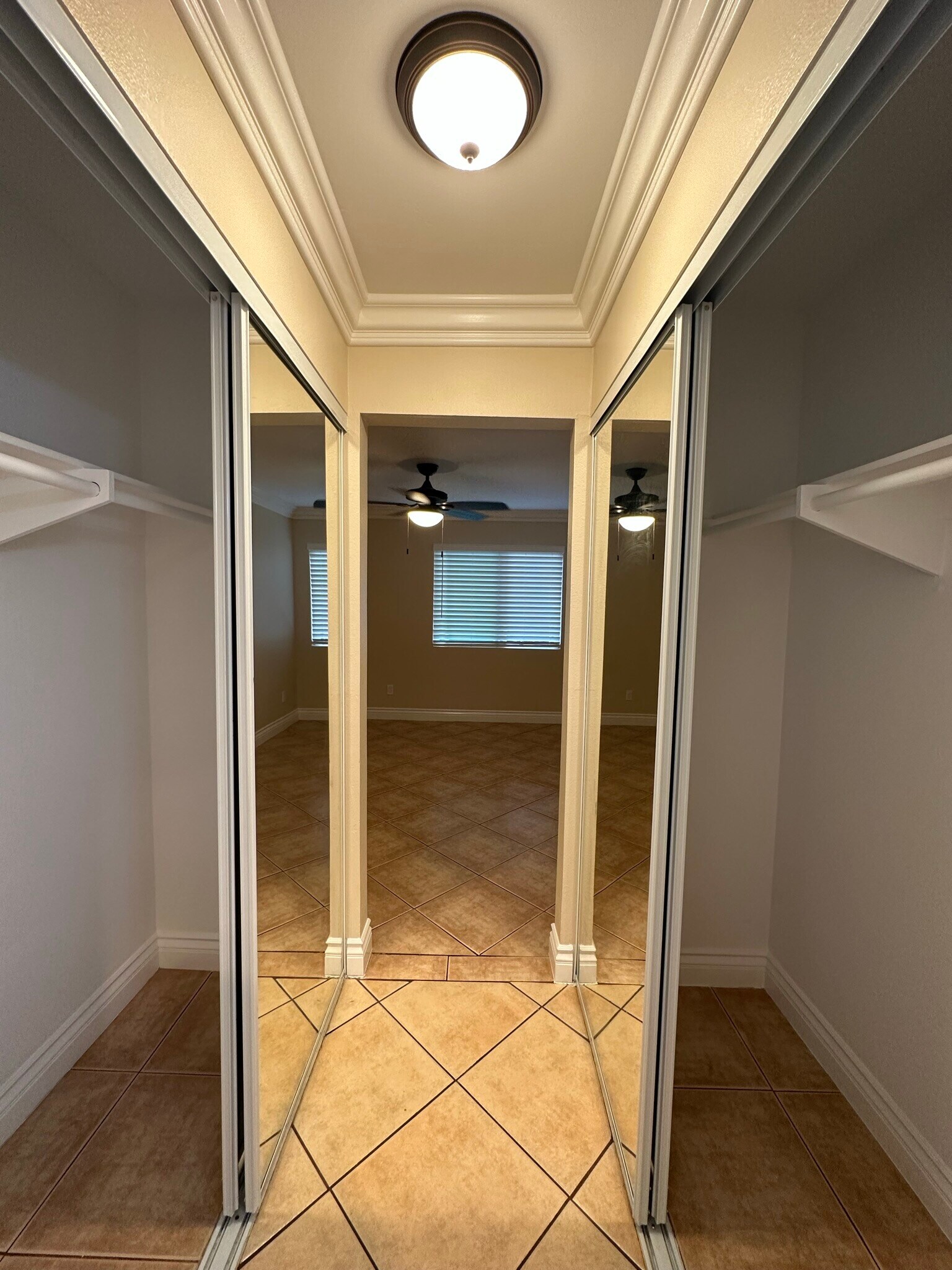 Building Photo - 227 Woodland Pky