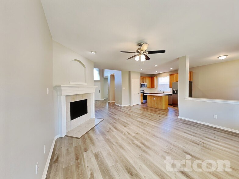 Building Photo - 523 Pinnacle Dr