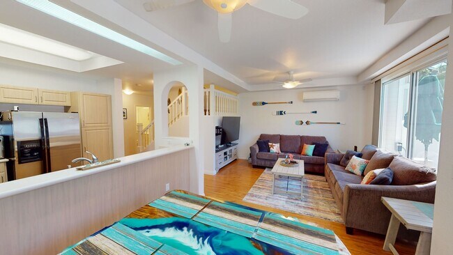 Building Photo - 92-1493 Aliinui Dr