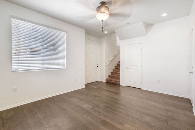 Building Photo - 3 bedroom and 4 bath home available in Otay Mesa