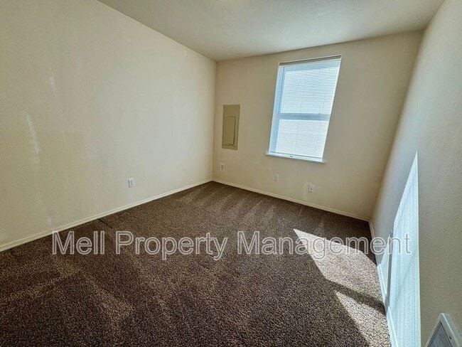 Building Photo - 642 1/2 Dearborn Ave