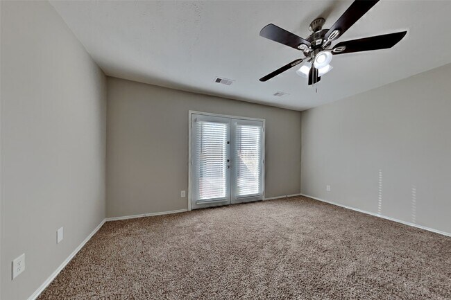 Building Photo - 32106 Willow Creek Park