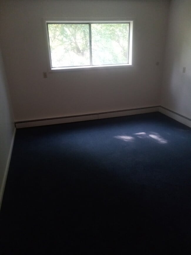 Building Photo - 799 Sergeant Palmateer Way