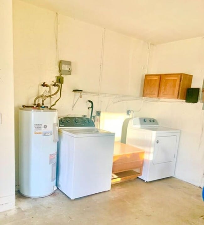 Building Photo - 107 Gibraltar St