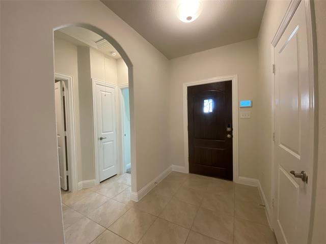 Building Photo - 1205 Parker Dr