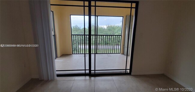 Building Photo - 3018 Alcazar Pl