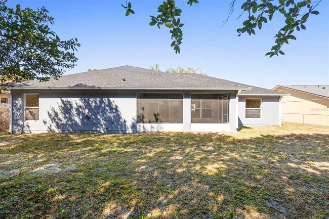Building Photo - 1227 Tivoli Dr