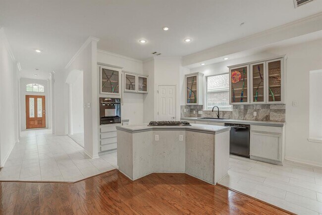 Building Photo - 3624 Malone Dr
