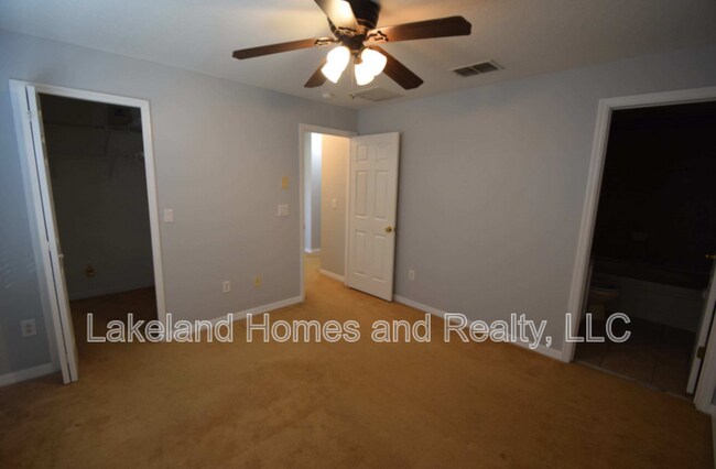 Building Photo - 5456 River Rock Rd