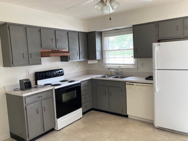 Kitchen - 3324 Wood Valley Ct