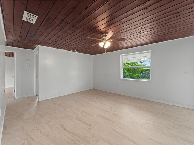 Building Photo - 2848 Harwood St