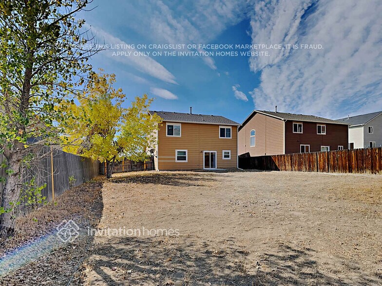 Building Photo - 393 Autumn Pl