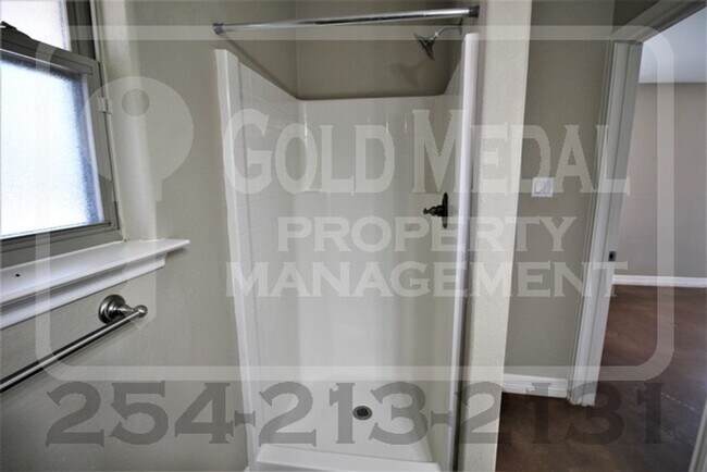 Building Photo - 1017 S 9th St