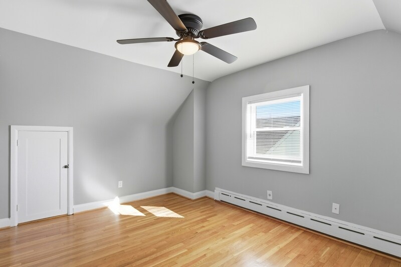 Building Photo - 4311 Kennison Ave