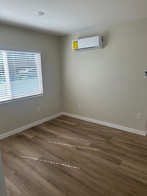 Building Photo - 251 Cross St