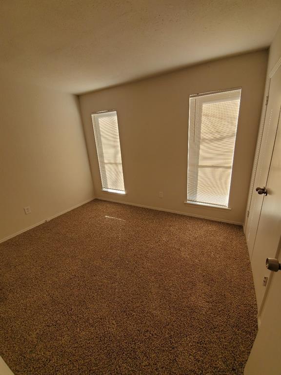 Building Photo - 9631 Glengreen Dr