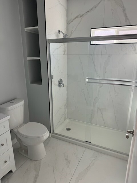Bathroom - 2314 Hudspeth St