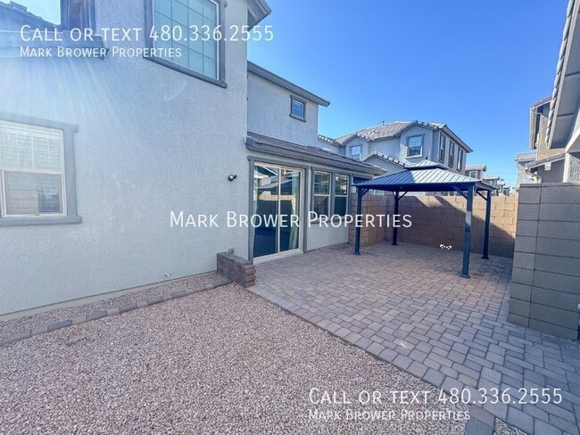 Building Photo - 249 North Sandal-