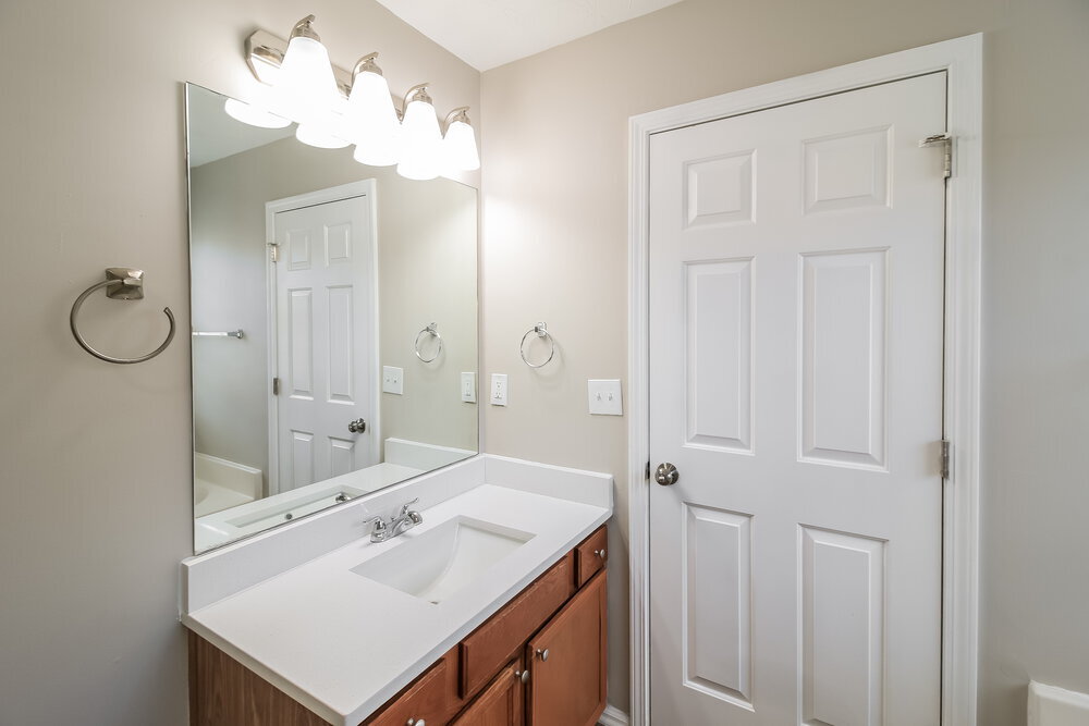 Building Photo - 420 Townsend Bend