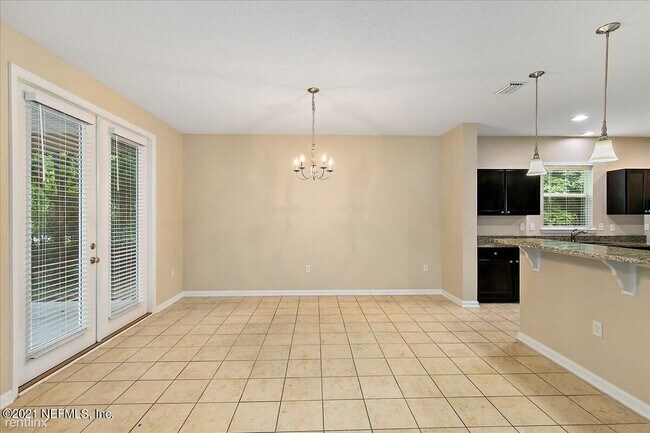 Building Photo - 5 br, 3 bath House - 4337 Green Acres Ln