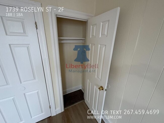 Building Photo - 1739 Roselyn St